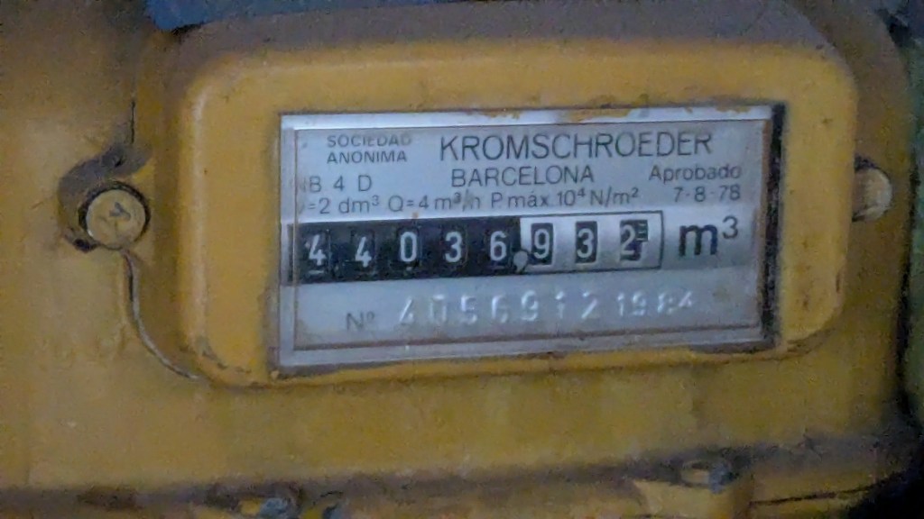 Enriqueta escucha a&nbsp;Dylan